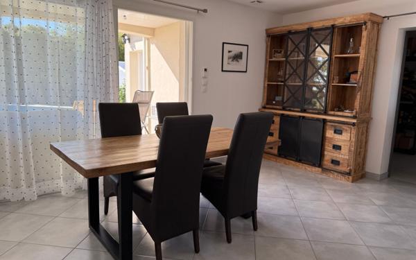 Maison à vendre    6 pièces • 171 m2 Meschers-sur-Gironde