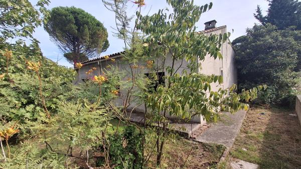 Pennes-Mirabeau (13170) Maison type 4 de plain pied avec gros travaux à prévoir