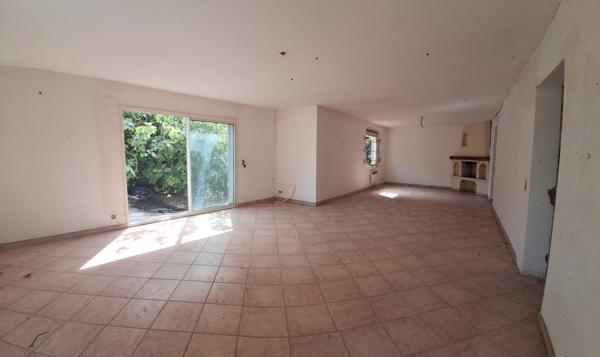 Pennes-Mirabeau (13170) Maison type 4 de plain pied avec gros travaux à prévoir