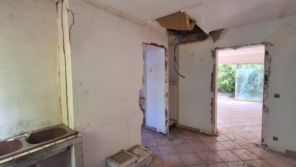 Pennes-Mirabeau (13170) Maison type 4 de plain pied avec gros travaux à prévoir