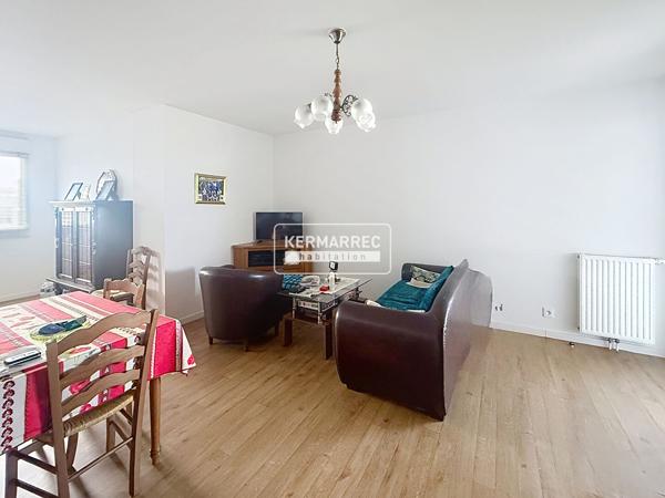 Appartement 2 pièces – 53 m² environ à L'Hermitage (ref : 39656)