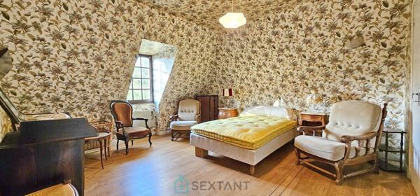 A Cénac maison de 134 m² sur 2 500 m² de terrain.