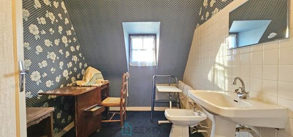 A Cénac maison de 134 m² sur 2 500 m² de terrain.