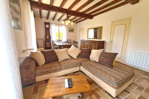 A Cénac maison de 134 m² sur 2 500 m² de terrain.