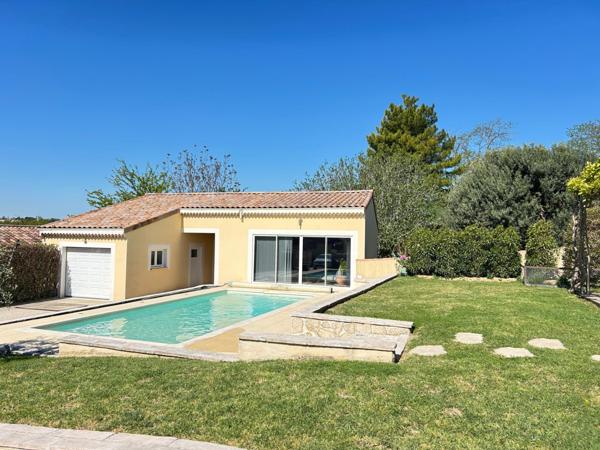 Magnifique villa avec piscine et dépendance récente au coeur d'un village prisé de la drôme