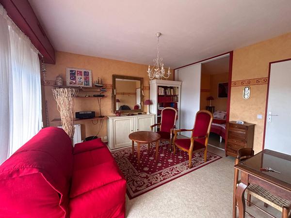 APPARTEMENT à VAUX SUR MER