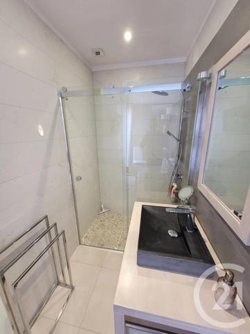 Maison à vendre  6 pièces - 192,25 m 2   MONTANS  - 81