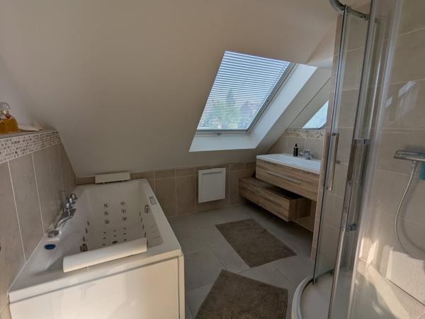 Mouvaux (59420) Mouvaux Centre/Hautmont - Semi plain-pied individuel de 170m²