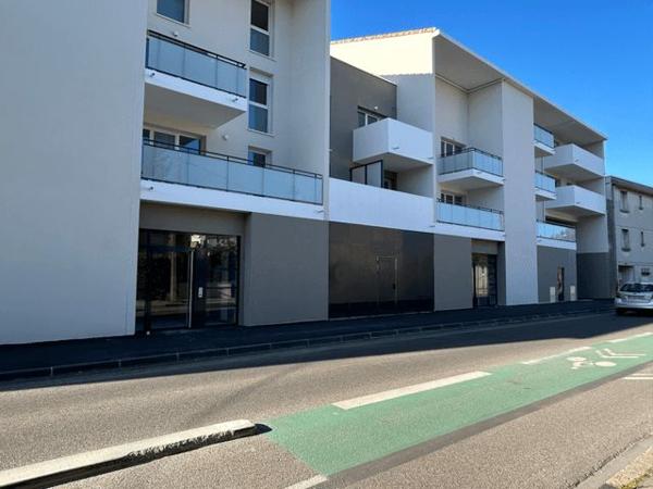 Studio T1 F1 34.1 m² à Avignon 14 AVENUE DES 2 ROUTES 84000 à louer