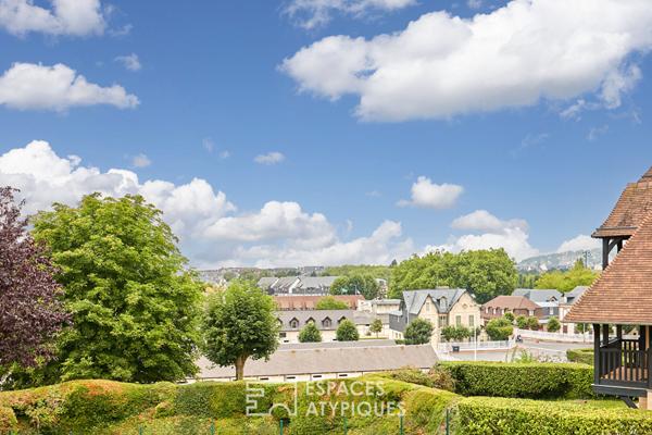 Triplex avec 4 terrasses dans résidence avec piscine