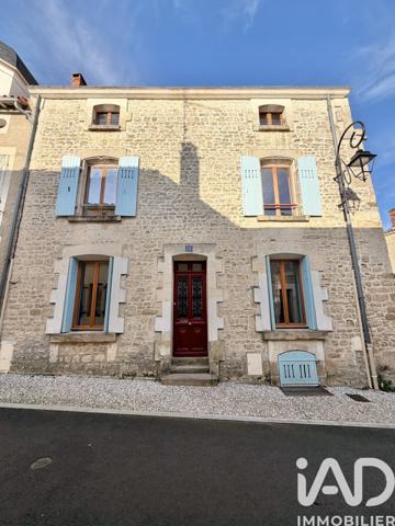 Maison à vendre 7 pièces 153 m² Fontenay-le-Comte