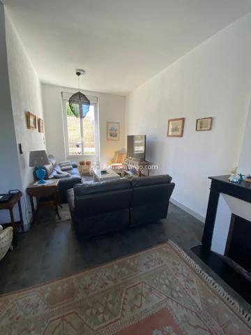 Vente                                                      Maison
                        
                     6 pièces                      173 m2                     à Matha
