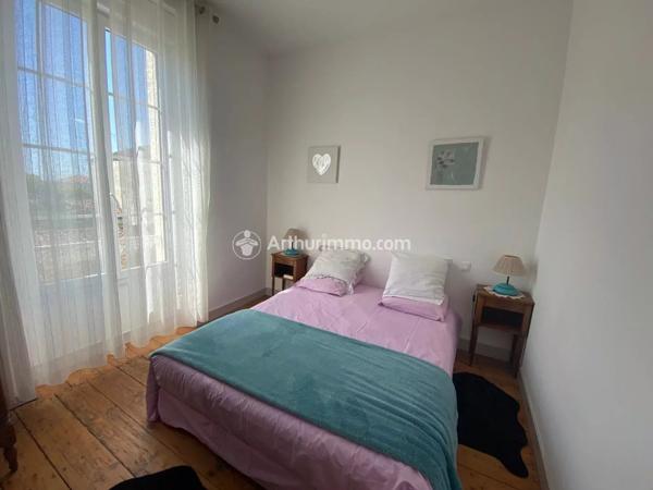 Vente                                                      Maison
                        
                     6 pièces                      173 m2                     à Matha