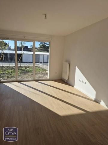 Appartement à louer 3 pièces 68.8m² Nieppe (59850)