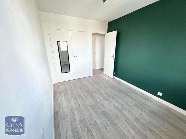 Appartement à louer 3 pièces 73.56m² Roanne (42300)