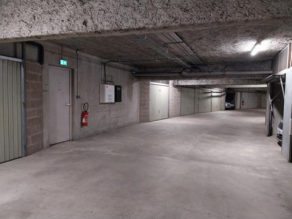 Parking / box Poitiers 17 m2
