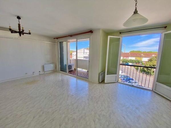 Auch - Spacieux T3 lumineux sans vis-à-vis avec garage!