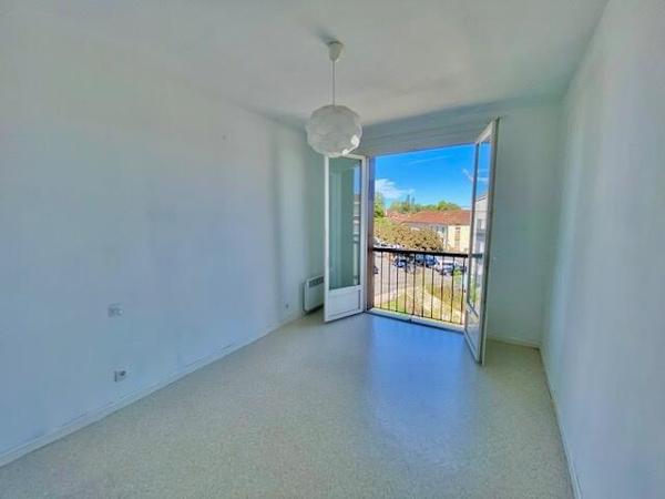 Auch - Spacieux T3 lumineux sans vis-à-vis avec garage!