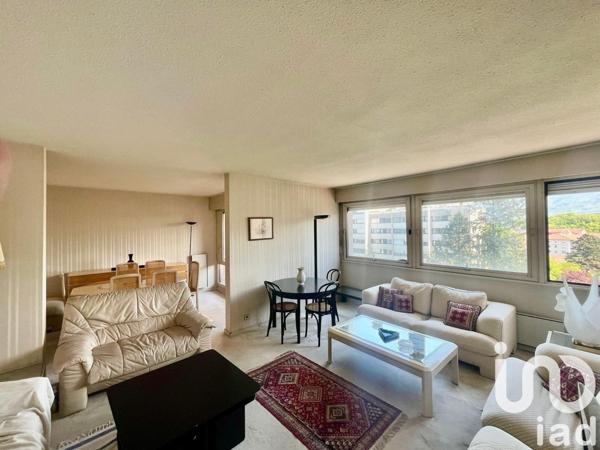 Appartement 4 pièces de 105 m² à Saint-Julien-en-Genevois (74160)