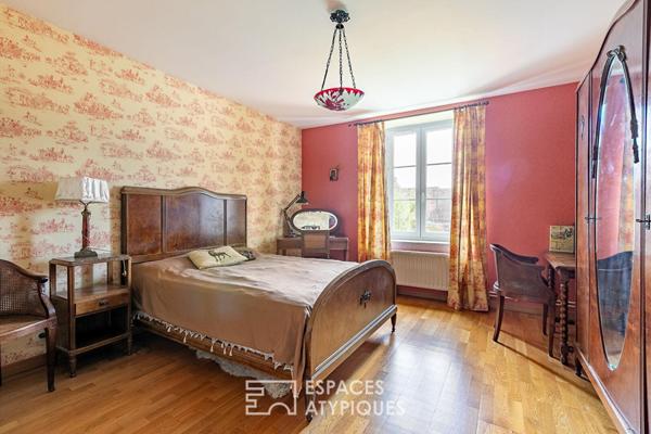 Grande longère familiale en pierre de taille avec jardin près de Crépy-en-Valois