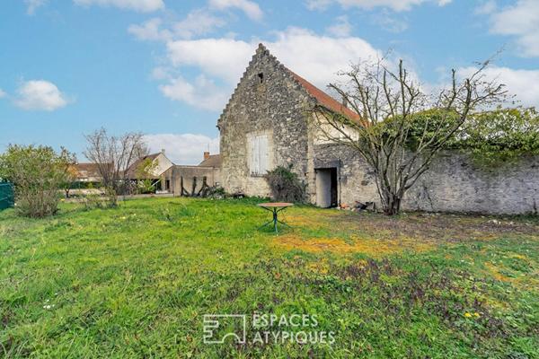 Grande longère familiale en pierre de taille avec jardin près de Crépy-en-Valois