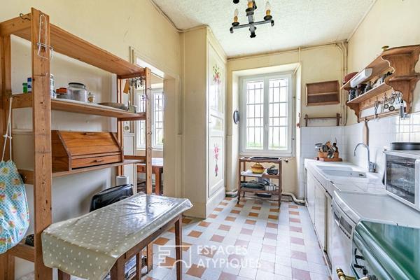 Grande longère familiale en pierre de taille avec jardin près de Crépy-en-Valois