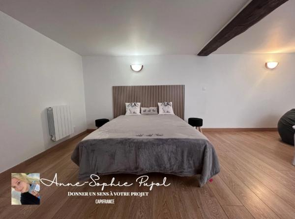DUPLEX DE 59 m², STATIONNEMENT ET ESPACE EXTÉRIEUR
