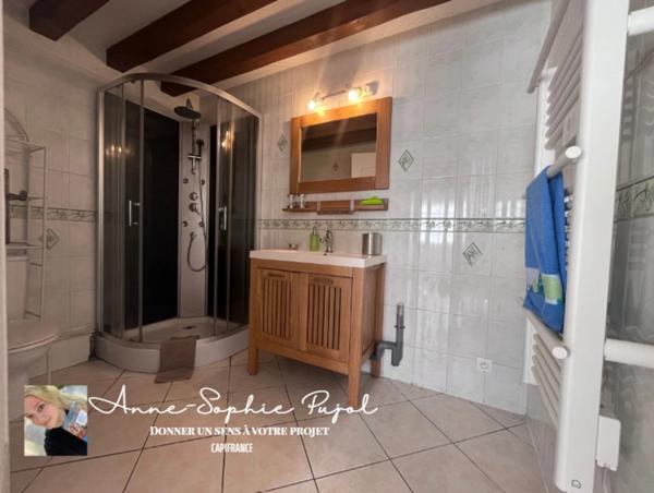 DUPLEX DE 59 m², STATIONNEMENT ET ESPACE EXTÉRIEUR