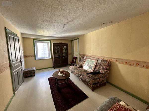 Appartement à vendre à Saint-Flour dans le Cantal (15100), ref : 15046-27