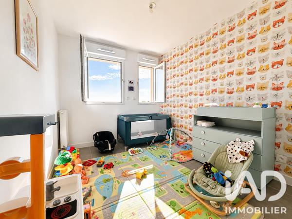 Appartement à vendre 5 pièces 96,8 m² Villeneuve-lès-Avignon