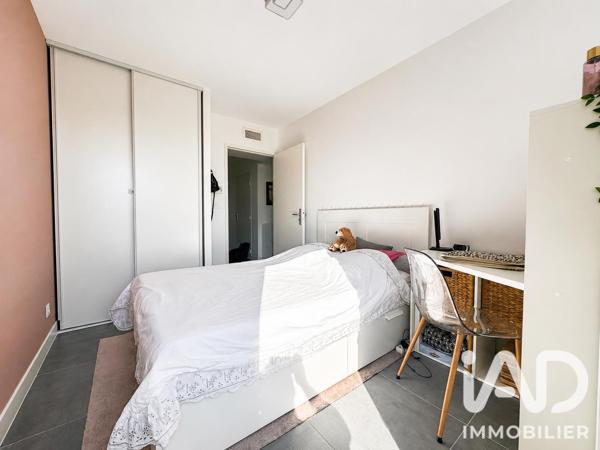 Appartement à vendre 5 pièces 96,8 m² Villeneuve-lès-Avignon