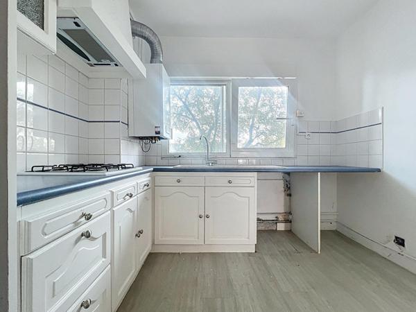 A VENDRE APPARTEMENT 5 PIÈCES 87m² - LUMINEUX AVEC BALCON - ASCENSEUR