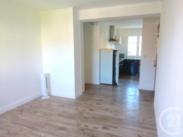 Appartement F3 à vendre  3 pièces - 49,75 m 2   VOIRON  - 38