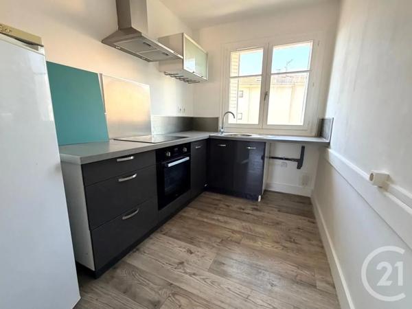 Appartement F3 à vendre  3 pièces - 49,75 m 2   VOIRON  - 38