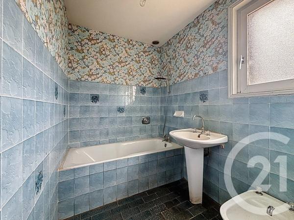Maison à vendre  4 pièces - 102 m 2   LE MONASTIER SUR GAZEILLE  - 43