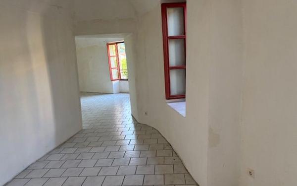 Maison à vendre    7 pièces • 198 m2 Valvignères