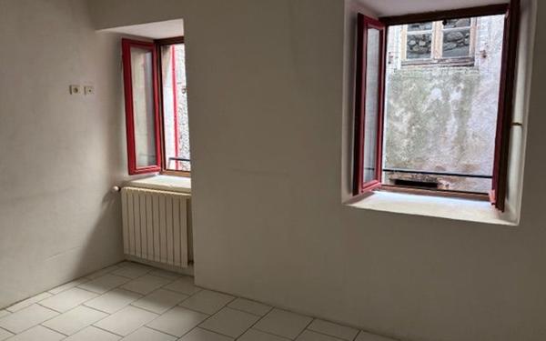 Maison à vendre    7 pièces • 198 m2 Valvignères
