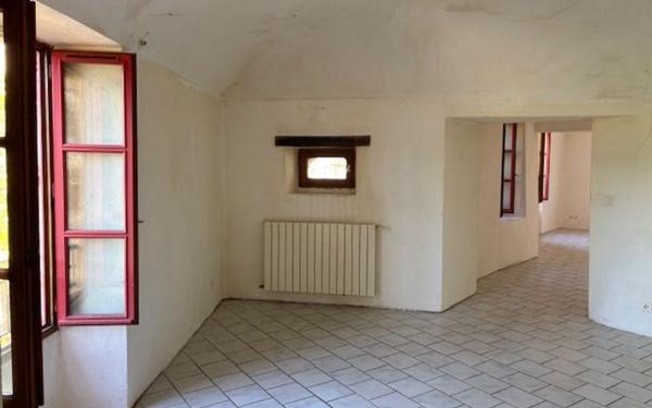 Maison à vendre    7 pièces • 198 m2 Valvignères