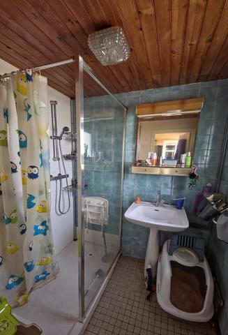 Maison en pierre, 70 m², plein centre de Plestin