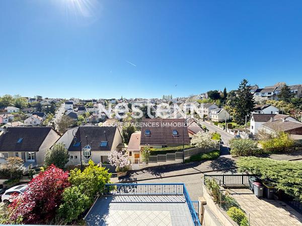 NESTENN IGNY maison familiale de 150m² avec vue, terrasse et dépendance locative- secteur Val d'Albian - Saclay, proche écoles Kergomard et Gobert / grandes écoles Polytech, HEC, ligne V-ligne 18 et bus, plateau Saclay, Vélizy.