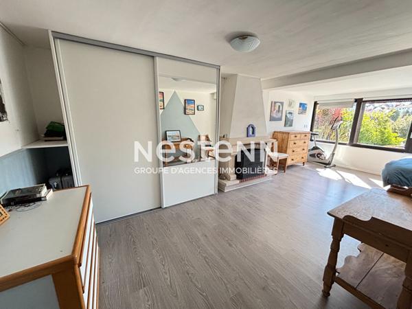 NESTENN IGNY maison familiale de 150m² avec vue, terrasse et dépendance locative- secteur Val d'Albian - Saclay, proche écoles Kergomard et Gobert / grandes écoles Polytech, HEC, ligne V-ligne 18 et bus, plateau Saclay, Vélizy.