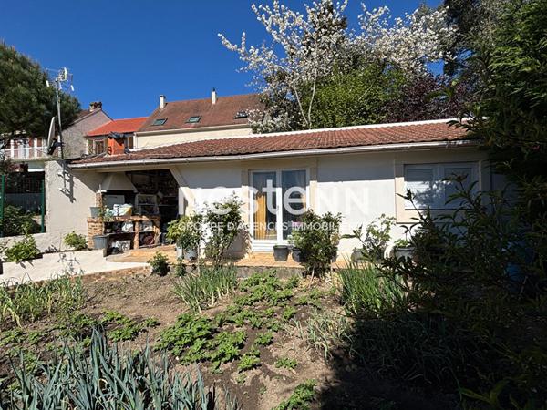 NESTENN IGNY maison familiale de 150m² avec vue, terrasse et dépendance locative- secteur Val d'Albian - Saclay, proche écoles Kergomard et Gobert / grandes écoles Polytech, HEC, ligne V-ligne 18 et bus, plateau Saclay, Vélizy.