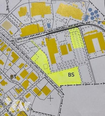 SABLE SUR SARTHE : PARCELLE EN ZONE CONSTRUCTIBLE à vocation principale d'activités 
