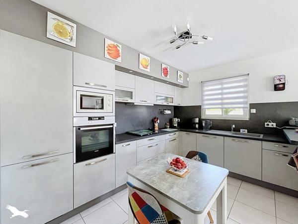 Maison à vendre 234 000 € Tonneins 4 p 100 m² DPE C