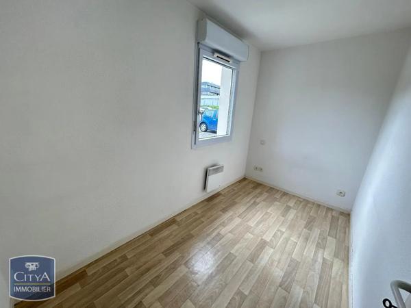 Appartement à louer 3 pièces 52.78m² Tarbes (65000)