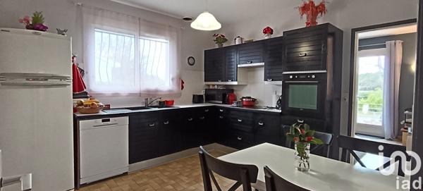 Maison 5 pièces de 120 m² à Léognan (33850)