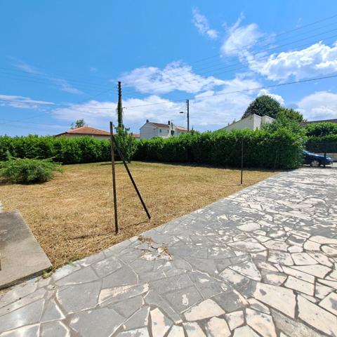 A VENDRE MAISON PLAIN PIED 4 CHAMBRES GARAGE JARDIN