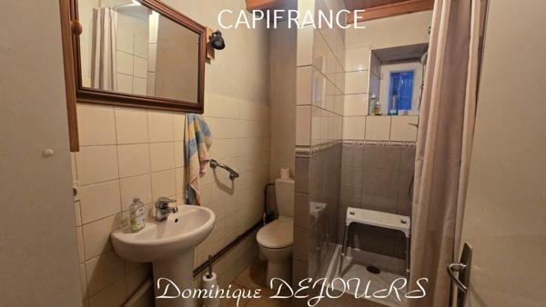 Proche d'Albon d'Ardèche dans la vallée de la Glueyre, maison de 95m² avec un garage, terrasse et terrain