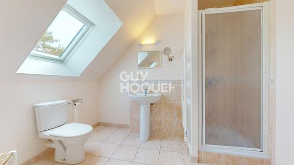 A 300 METRES DE LA PLAGE, Maison contemporaine de 10 pièces principales sur 228 m² habitables.