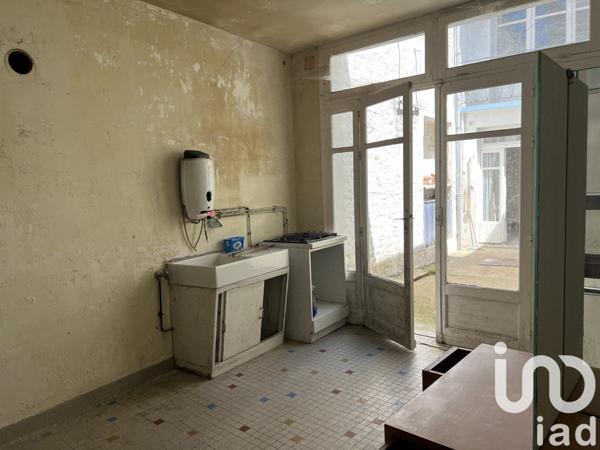 Maison à vendre 4 pièces 139 m² Chef-Boutonne